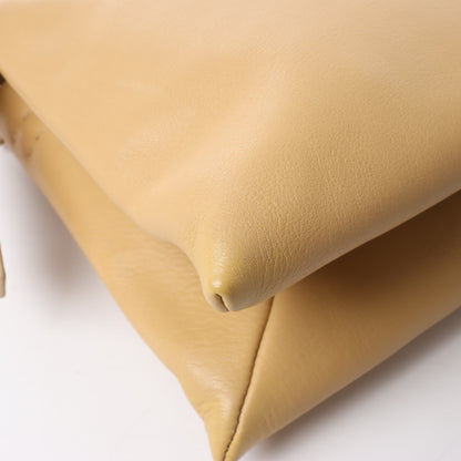 Mini sac à bandoulière en cuir beige The Row