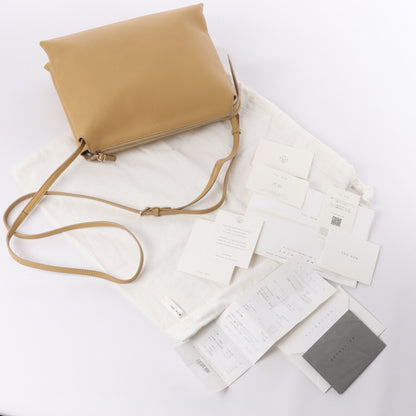 Mini sac à bandoulière en cuir beige The Row