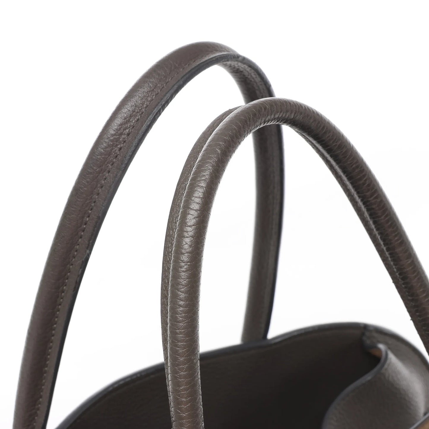 The Row Soft Margaux 15 Lederhandtasche in Grau