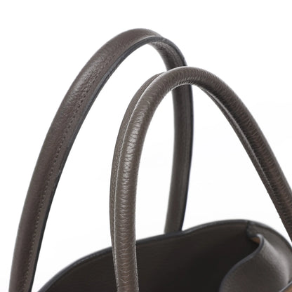 The Row Soft Margaux 15 Lederhandtasche in Grau
