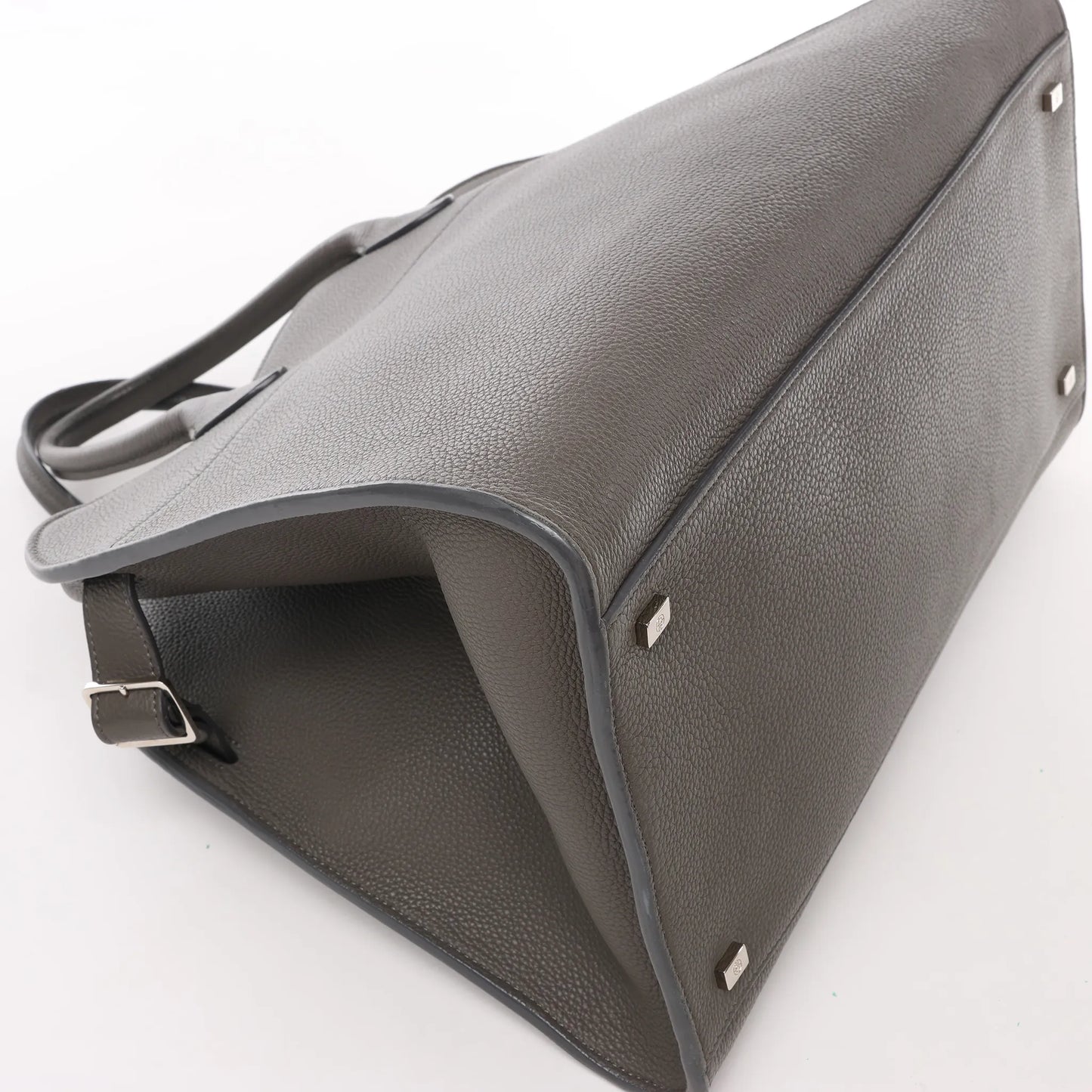 The Row Soft Margaux 15 Lederhandtasche in Grau