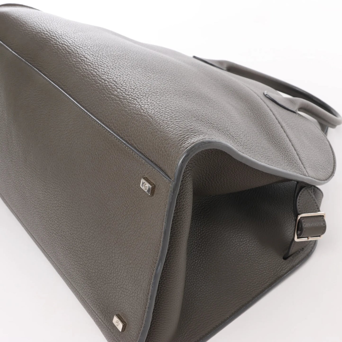 The Row Soft Margaux 15 Lederhandtasche in Grau