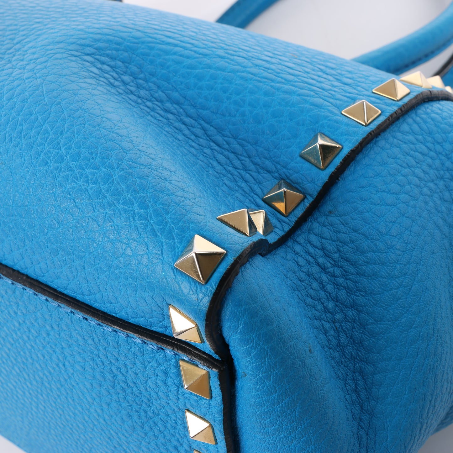 Valentino Garavani – Rockstud – 2-Wege-Handtasche aus blauem Leder