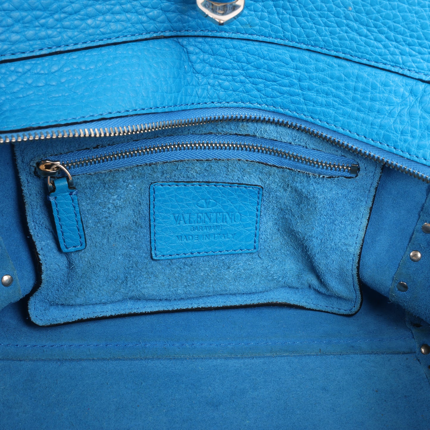 Valentino Garavani – Rockstud – 2-Wege-Handtasche aus blauem Leder