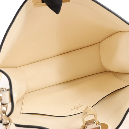 Valentino Garavani Sac à bandoulière en cuir Rockstud en écru