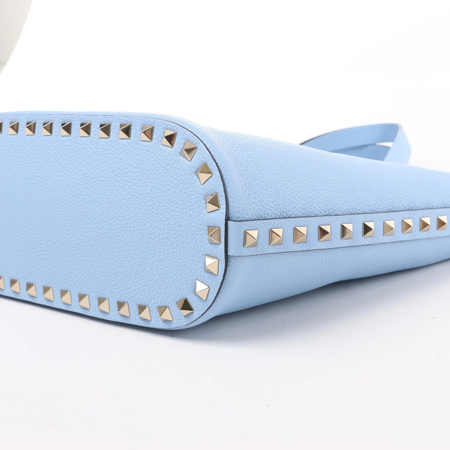 Sac à bandoulière Rockstud en cuir et clous Valentino Garavani bleu
