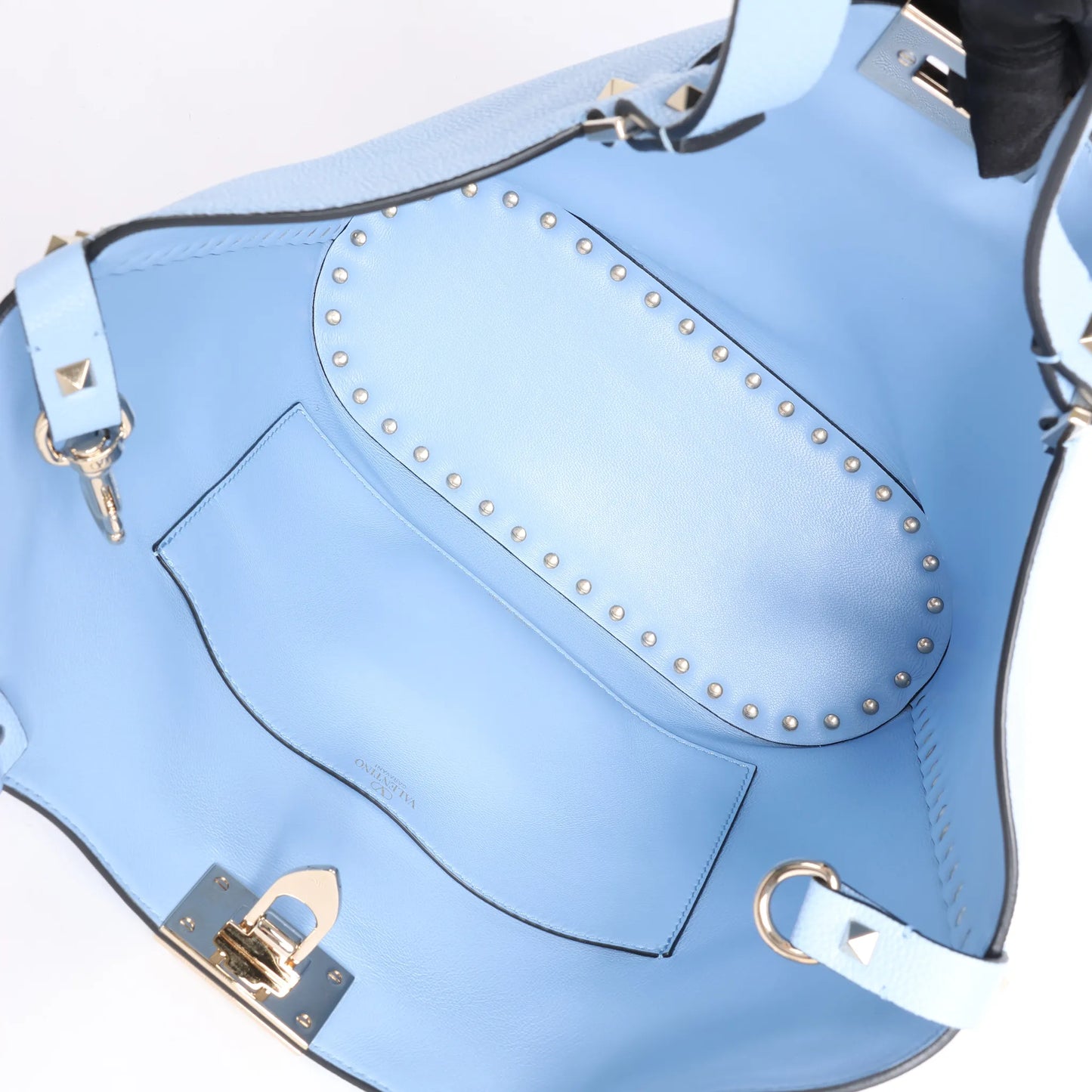 Sac à bandoulière Rockstud en cuir et clous Valentino Garavani bleu