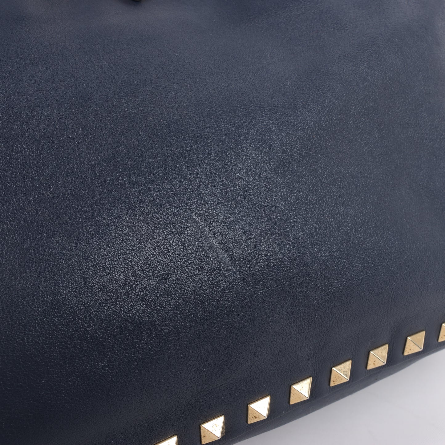 Valentino Garavani Rockstud 2Way-Handtasche aus Leder in Marineblau