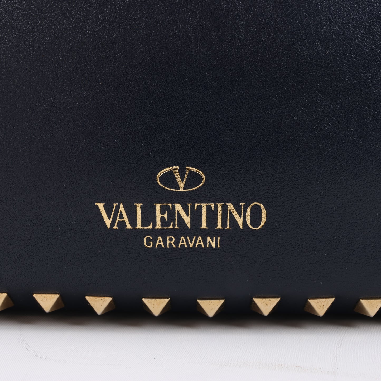 Valentino Garavani Rockstud 2Way-Handtasche aus Leder in Marineblau