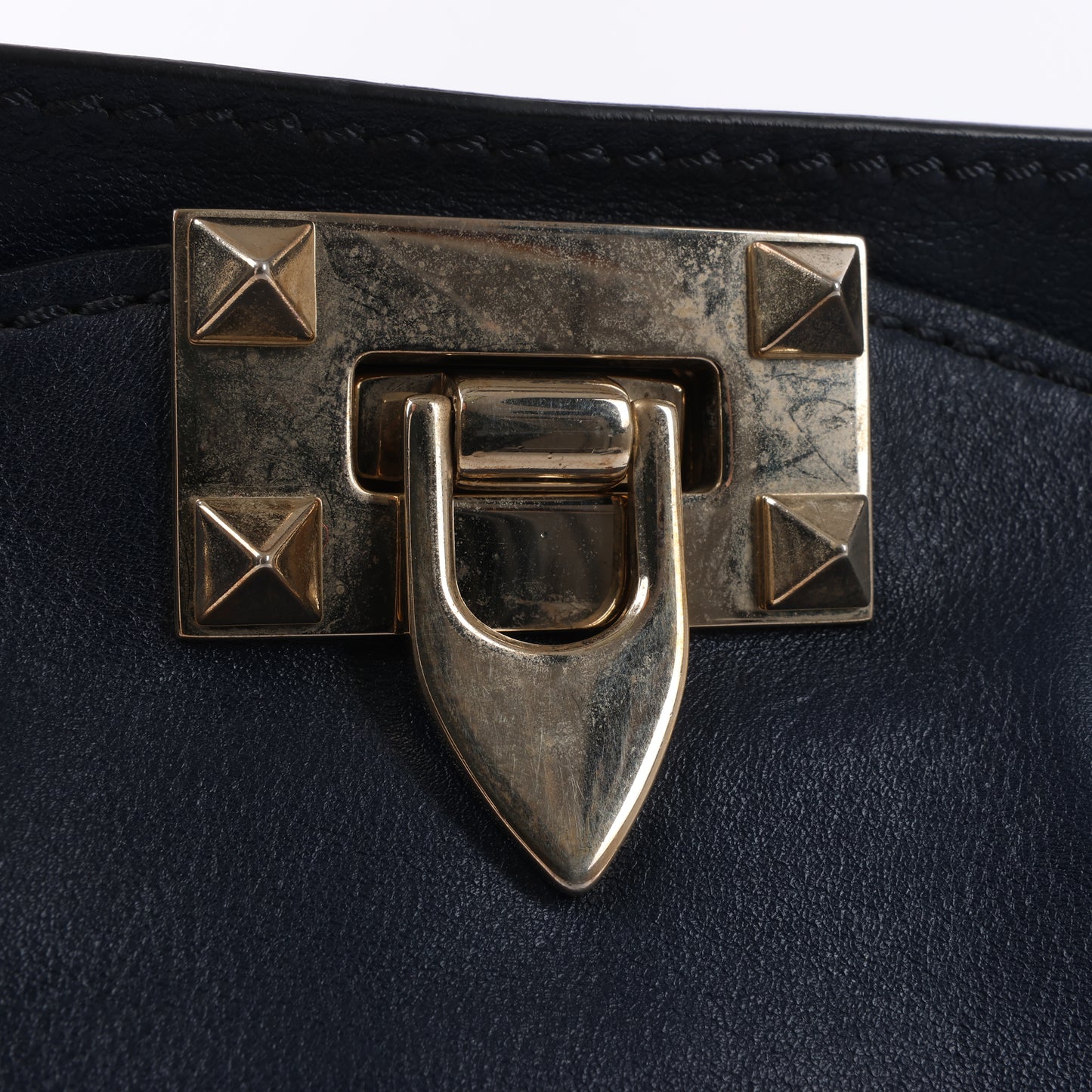 Valentino Garavani Rockstud 2Way-Handtasche aus Leder in Marineblau