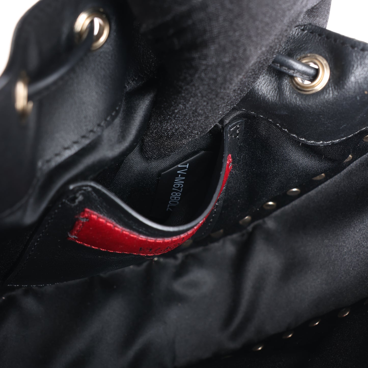 Valentino Garavani – Rockstuds – Schwarze Schultertasche aus Leder mit Kettenriemen